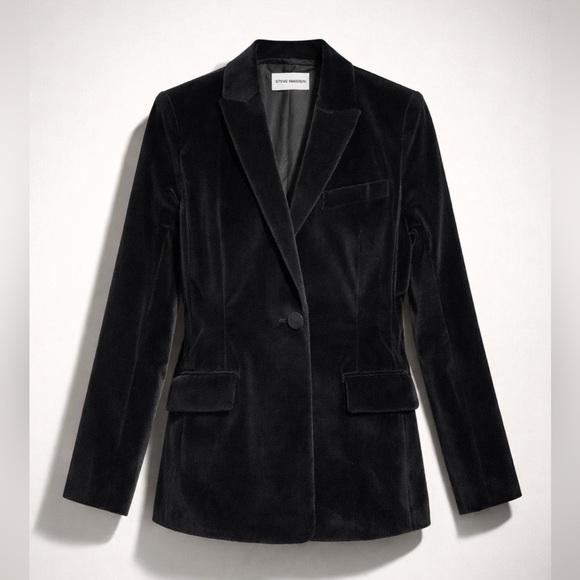Steve Madden Jackets & Blazers - Steve Madden - Elegant Black Velvet Jacket